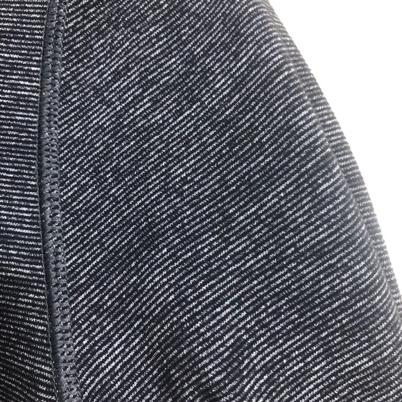 Lululemon, long sleeve zipper sweater, black/grey - Picture 3 of 8